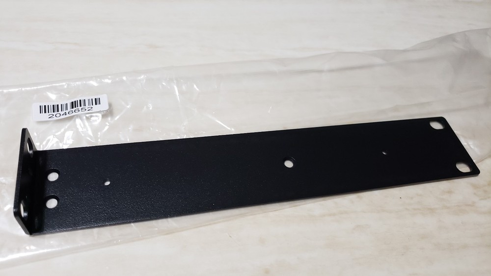Crestron Modular Amplifier Rack Ear, Half Width 2046652
