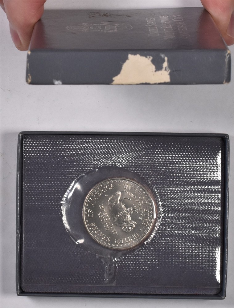 1991-D MT. Rushmore Commemorative Half Dollar - With Box No COA