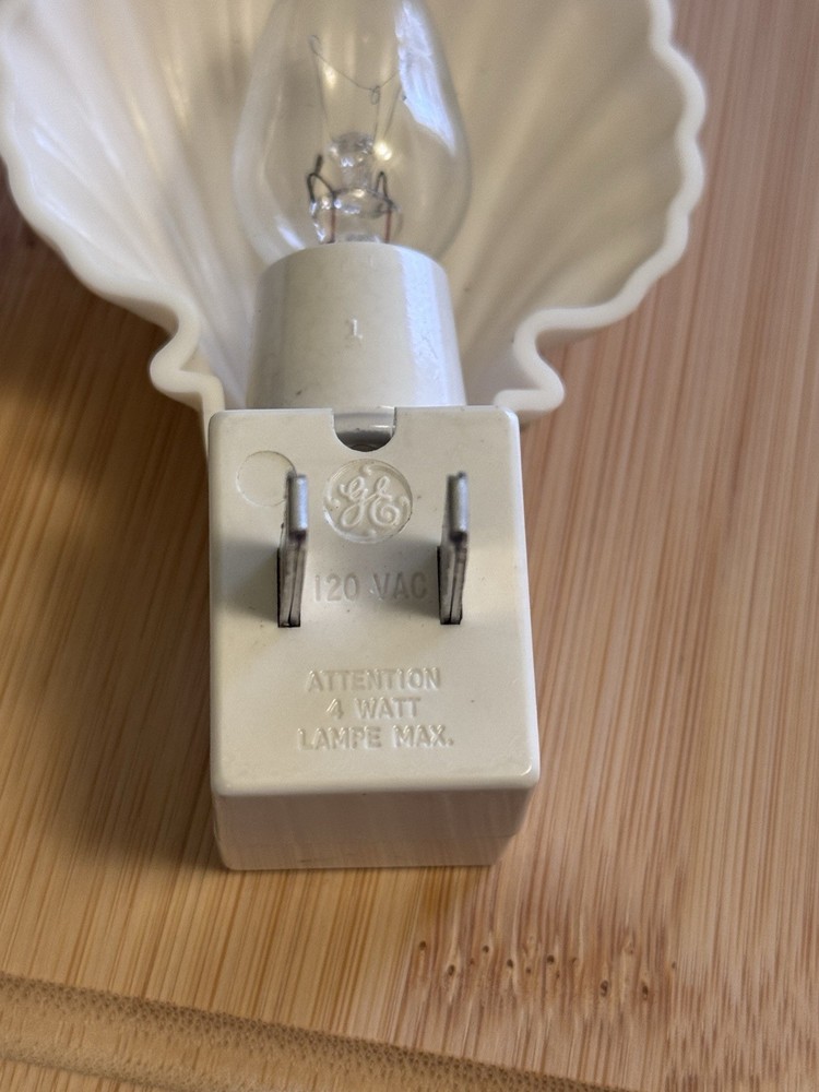 Vintage Eagle Seashell Night Light