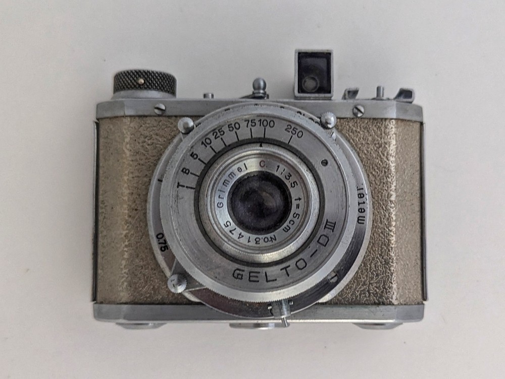 Vintage Gelto D3 Camera