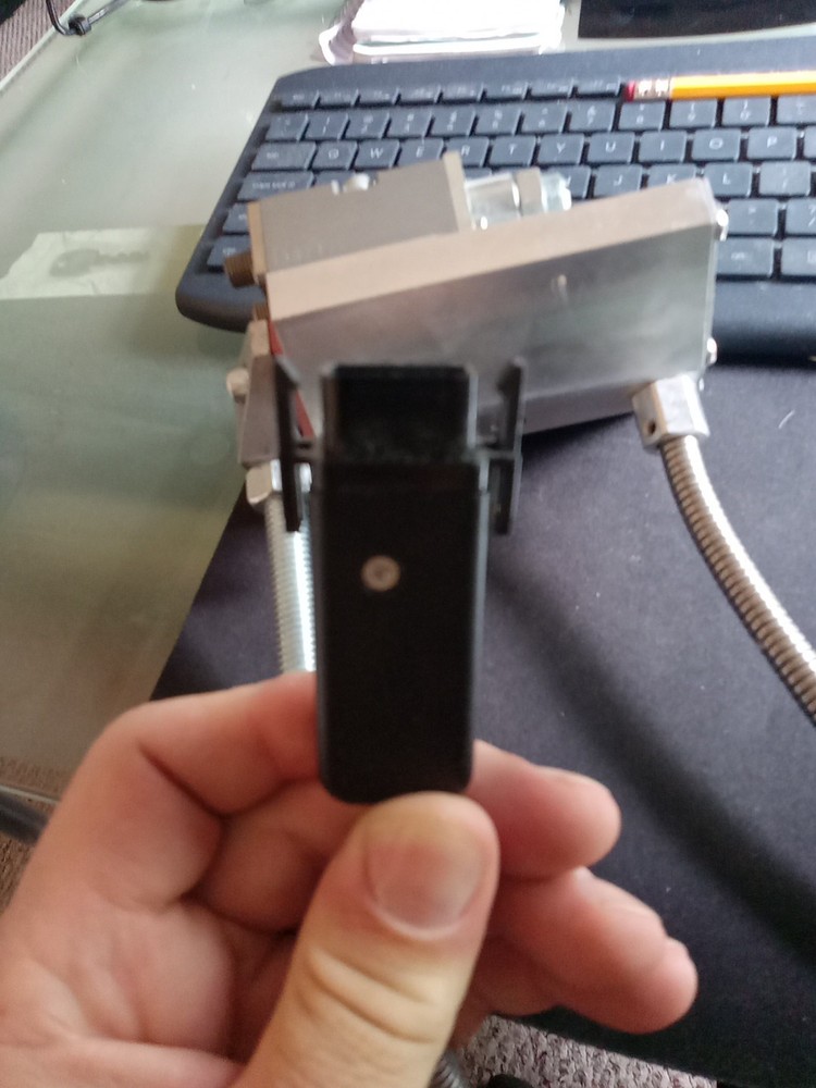 Zents / Nordson Applicator Head.