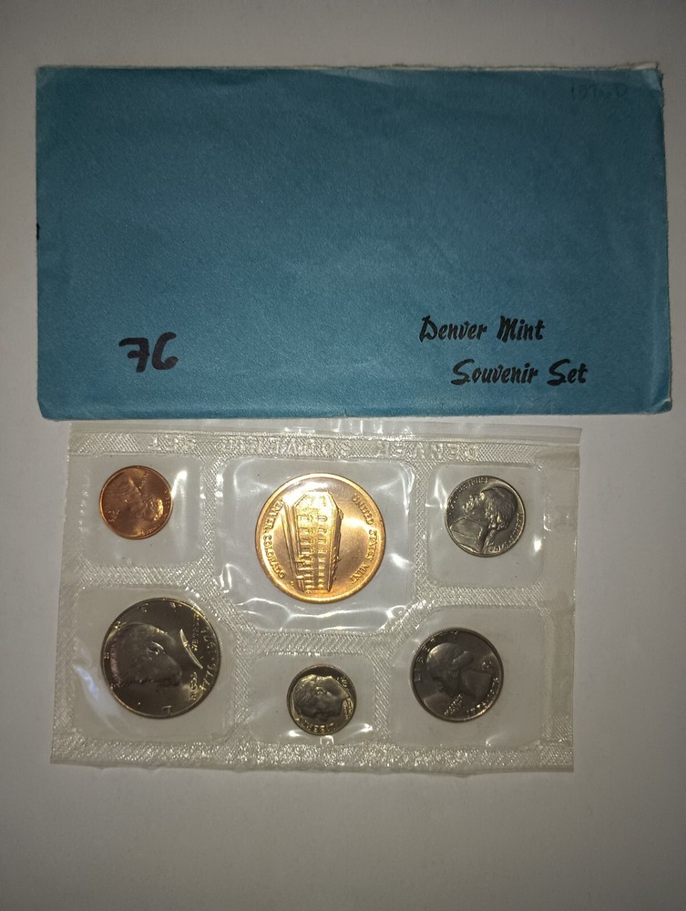 1976 DENVER SOUVENIR MINT SET  !