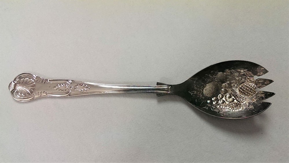 CLEAN YOUR SILVER / SILVER PLATE THIMBLES QUICKLY AND SAFELY