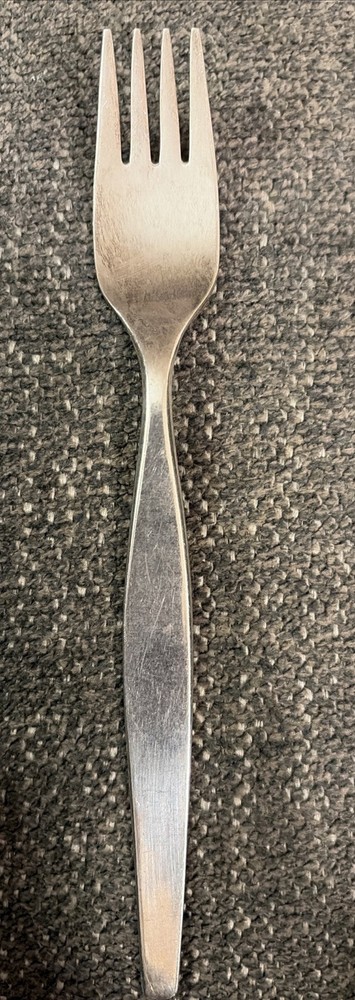VTG Delta First-Class Fork. Silver Plate