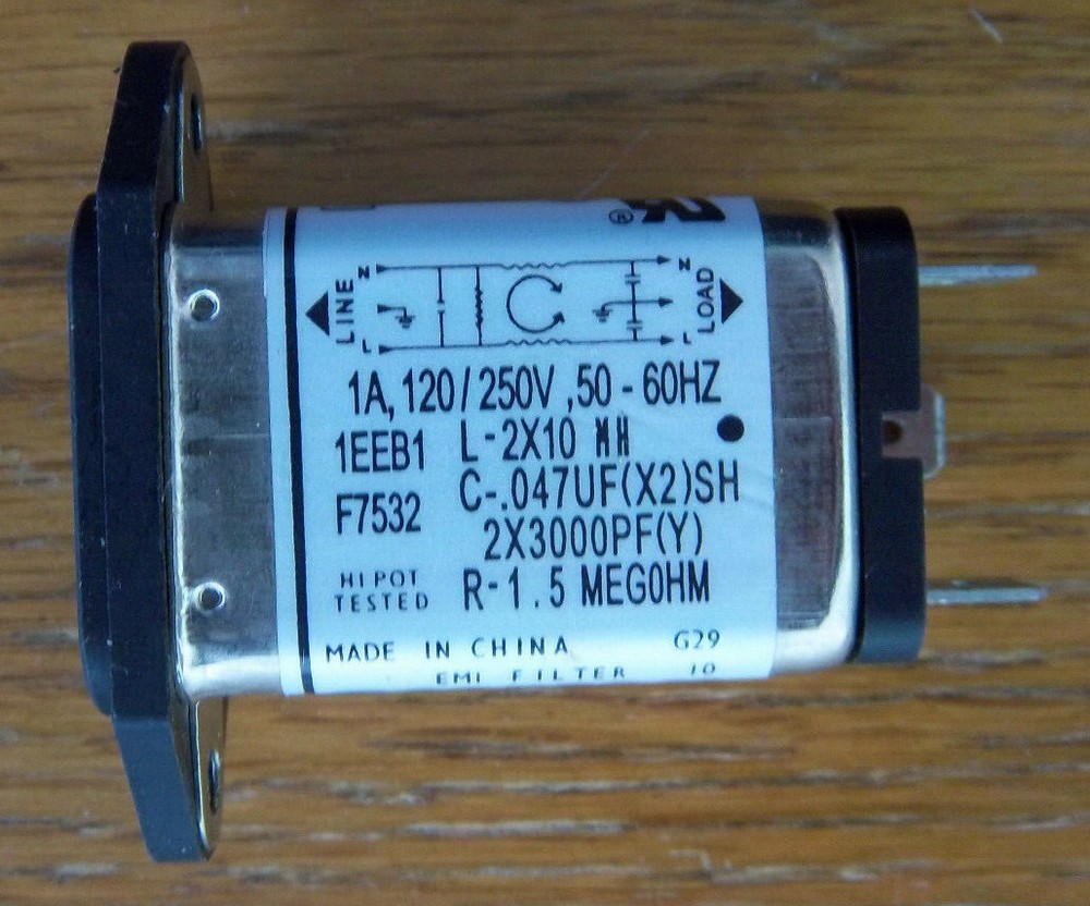 Corcom 1EEB1 F7532 1 AMP 120 250 VOLT EMI Filter