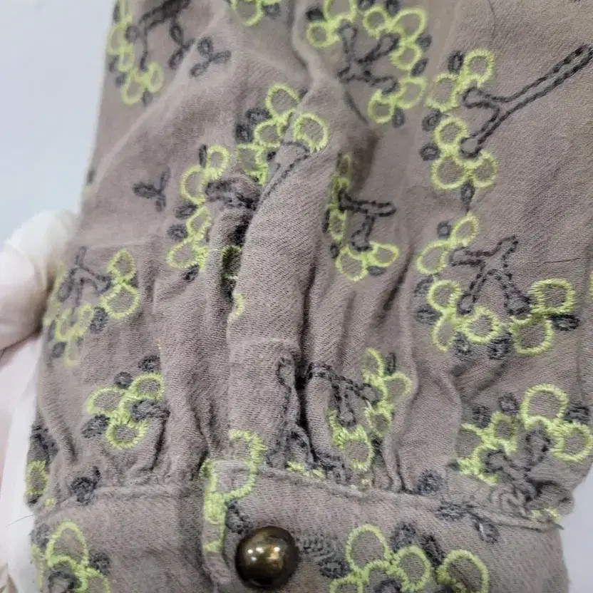 Brillage Khaki Floral Embroidered Blouse L