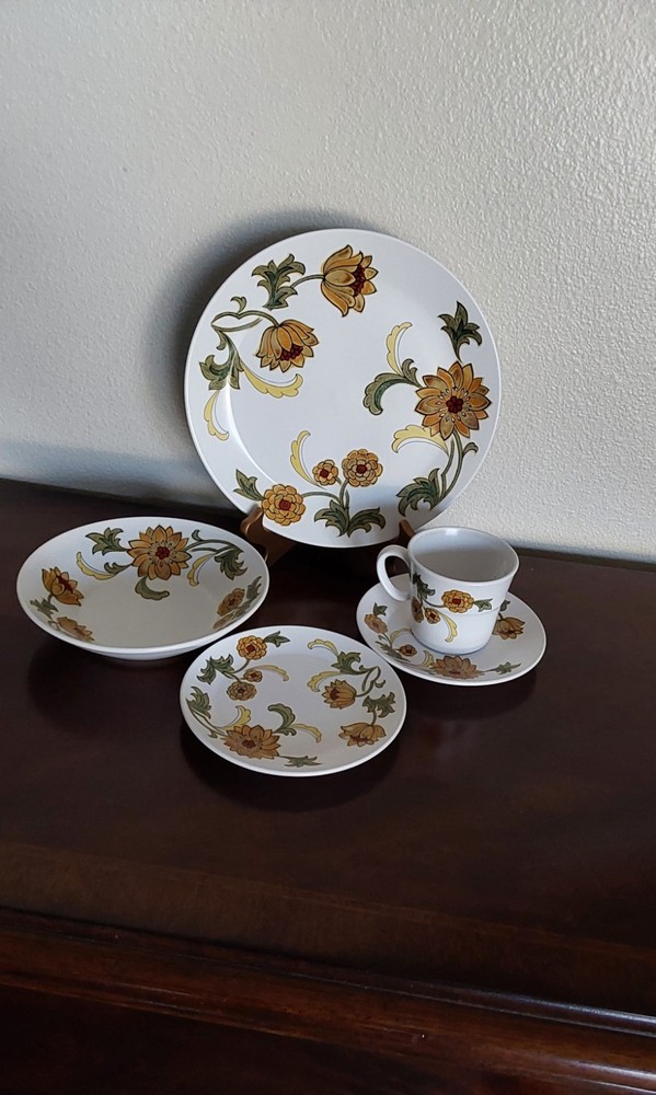 NORITAKE PROGRESSION "ALOHA" 5PC PLACE SETTING DINNERWARE