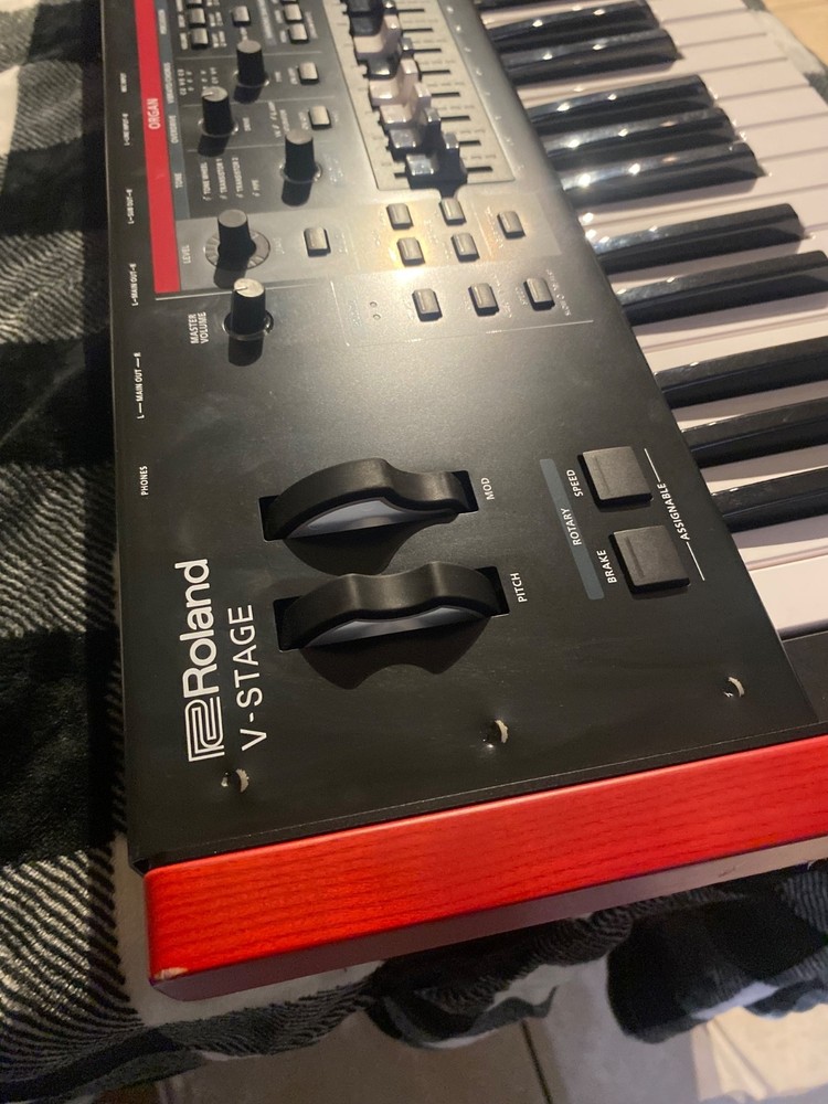 Roland V-STAGE76 76-Note Performance Keyboard (Damaged )