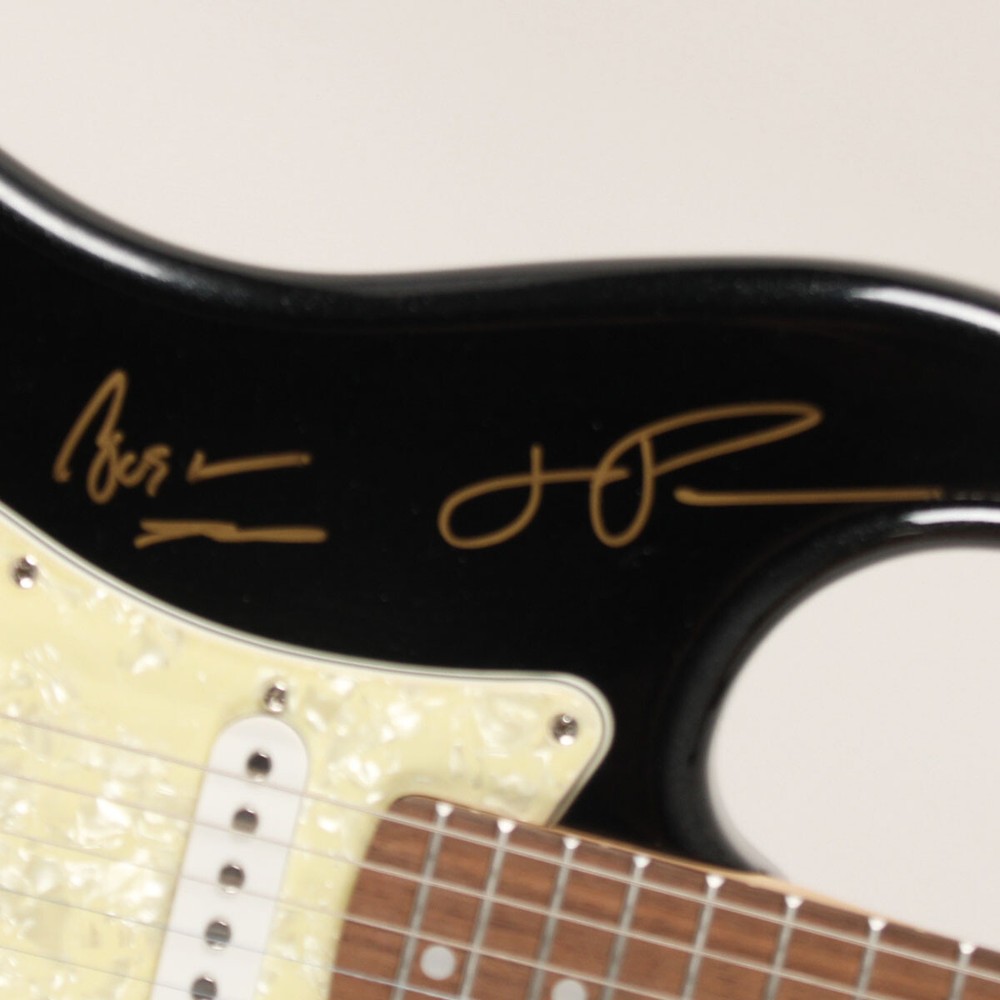 Robert Cray Band Signed Guitar Starcaster (4 Sigs.) - COA JSA