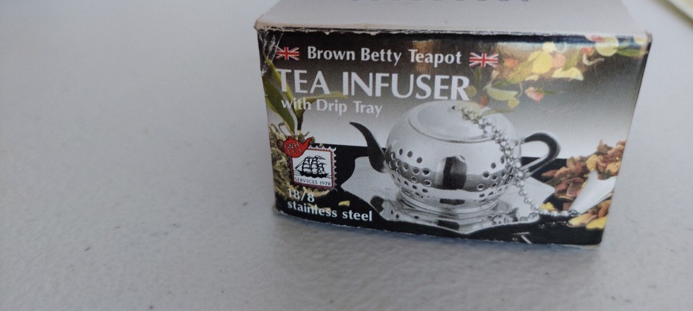 G&H Silver Toned Tiny Teapot & Serving Tray Shaped Whole LeafTea/Spice Infuser