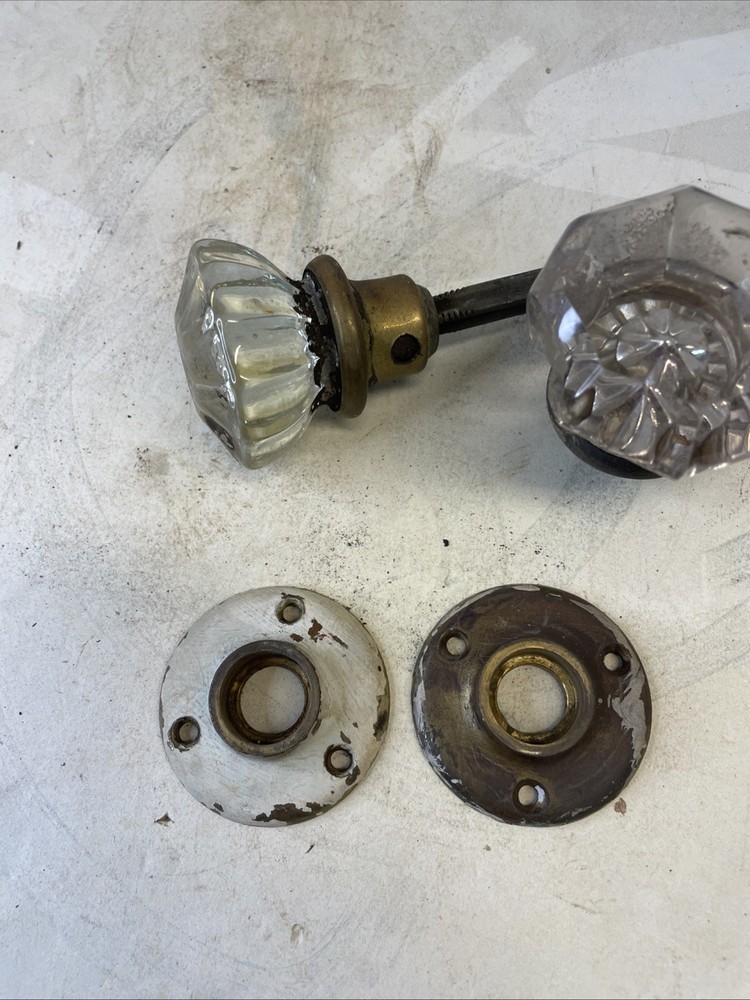 vintage glass door knobs lot Mixed Sizes One Has Chip