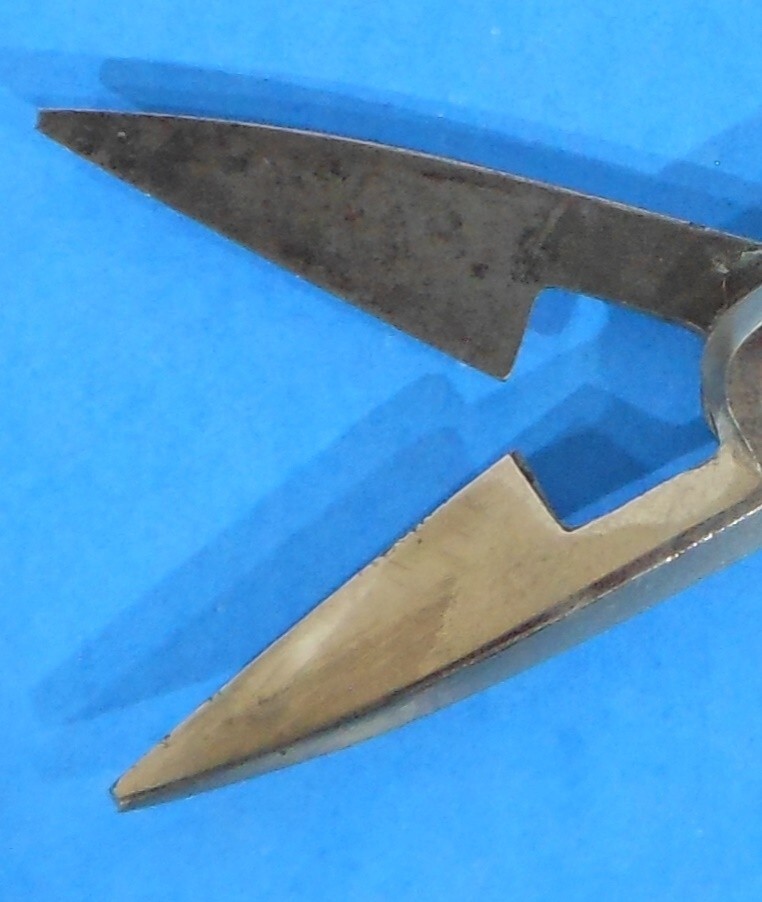 VTG W.H. MORLEY & SONS BUTTONHOLE SCISSORS GERMANY