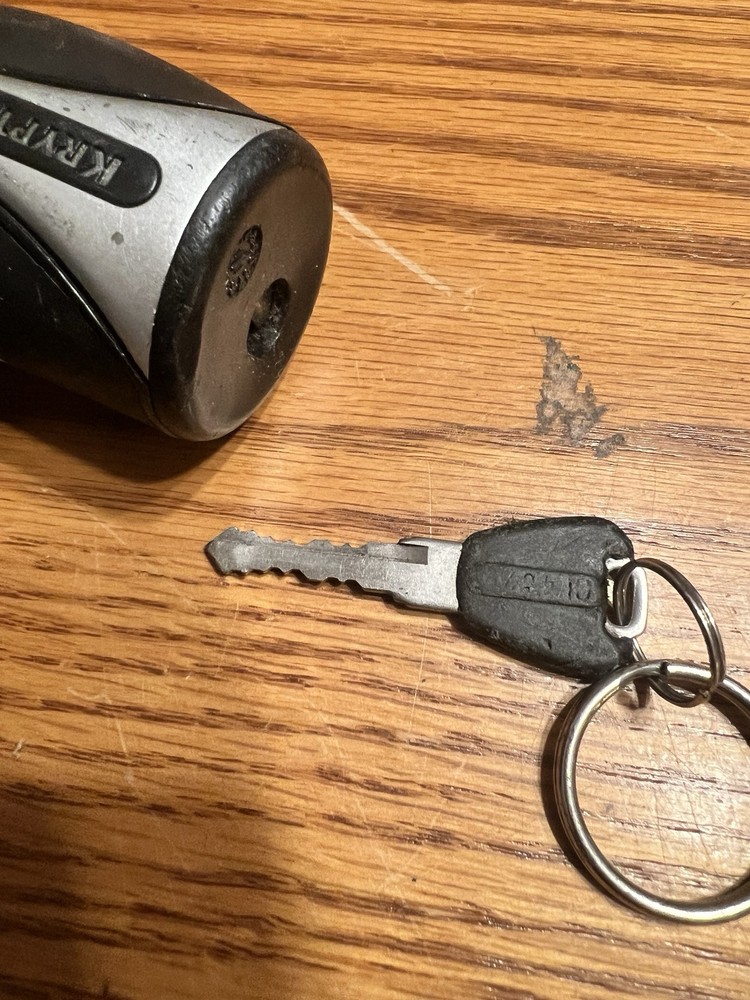 Kryptonite KryptoFlex Cable Lock - with Key, 6' x 10mm