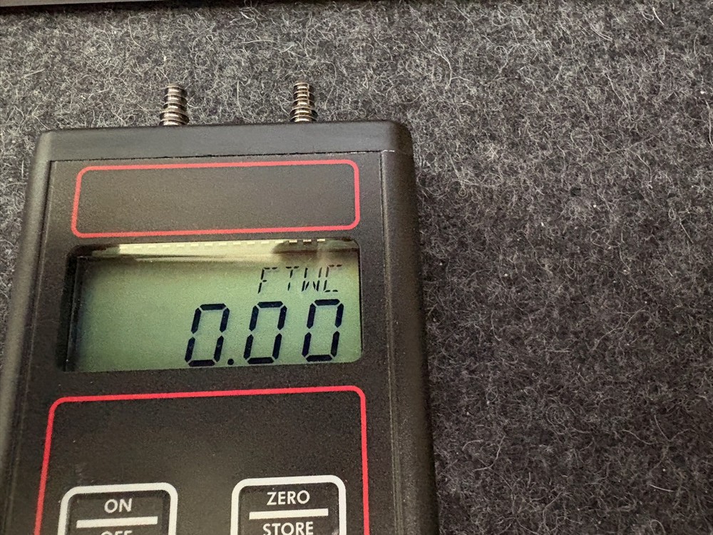 Dwyer Deries 477B Digital Manometer Model 4778-3