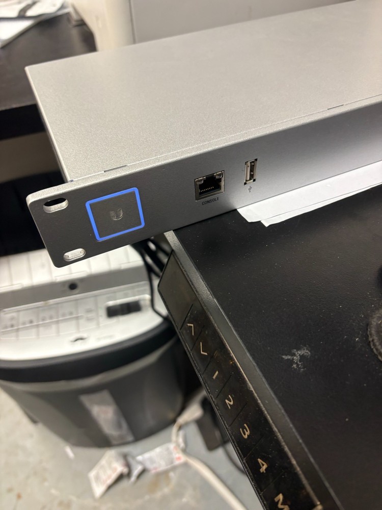 Ubiquiti USG-PRO - 026