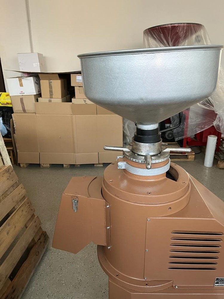 Petroncini industrial coffee grinder