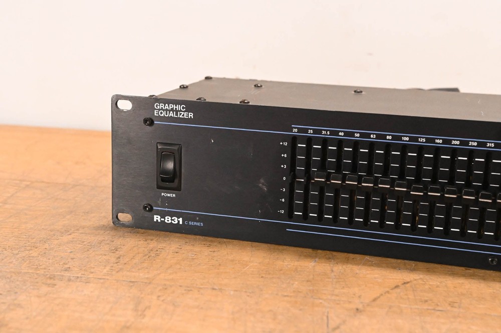 DOD R-831 Rackmount 31-Band Graphic Equalizer CG01UMP