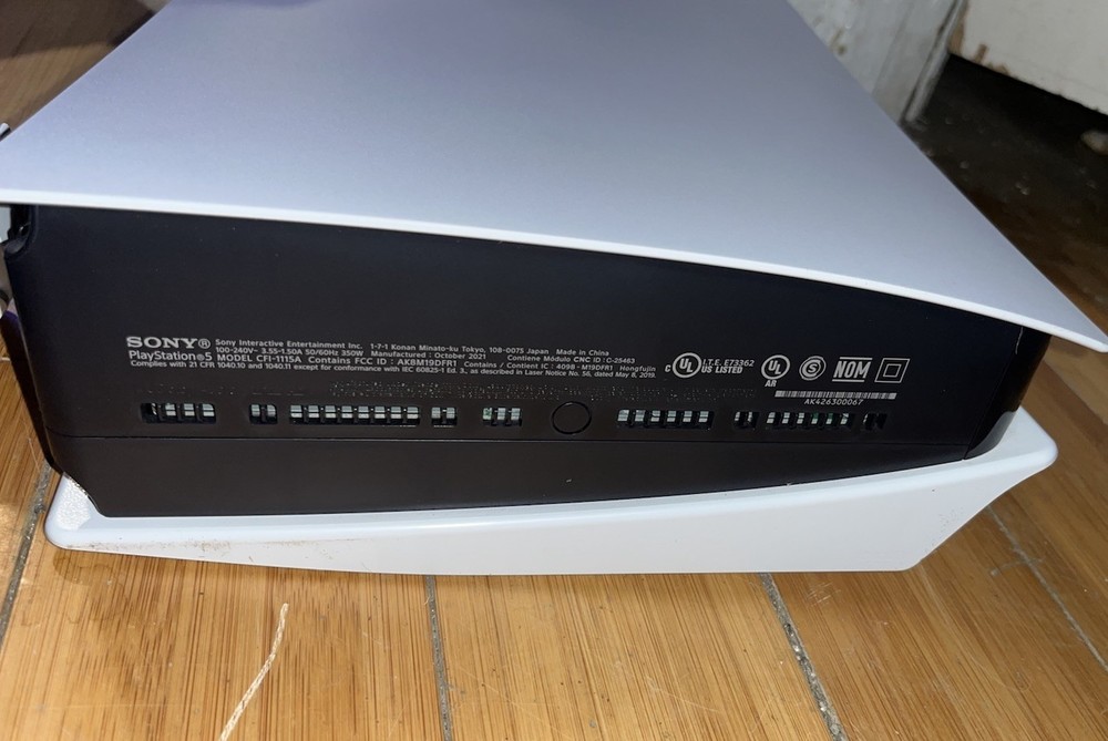 Sony PS5 Disc Console Bundle Controller Dock Remote Cables Tested