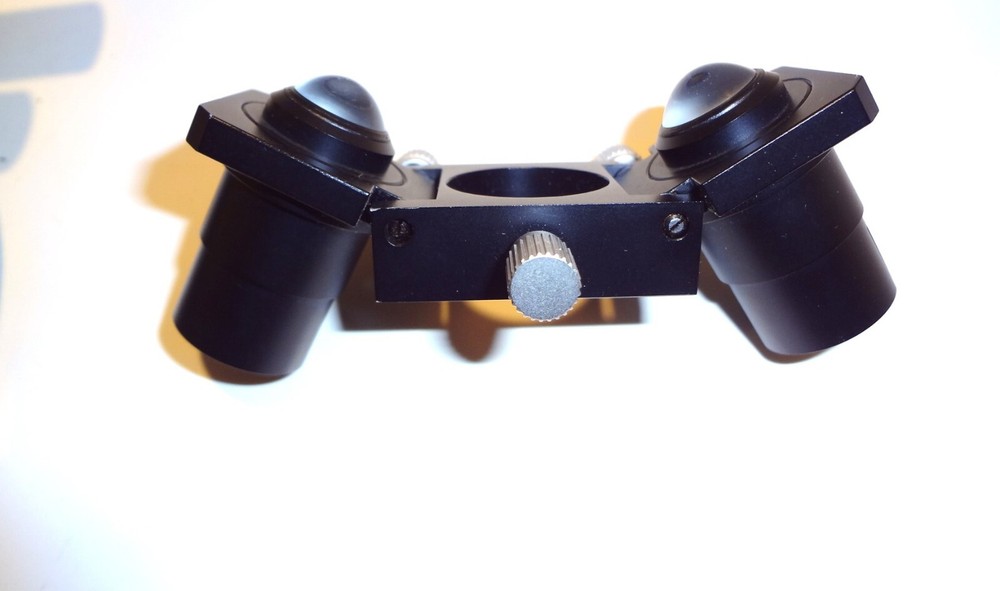 LEITZ WM TOOLMAKER INCIDENT LIGHT ATTACHMENT WITH BIFURCATED LIGHT GUIDES