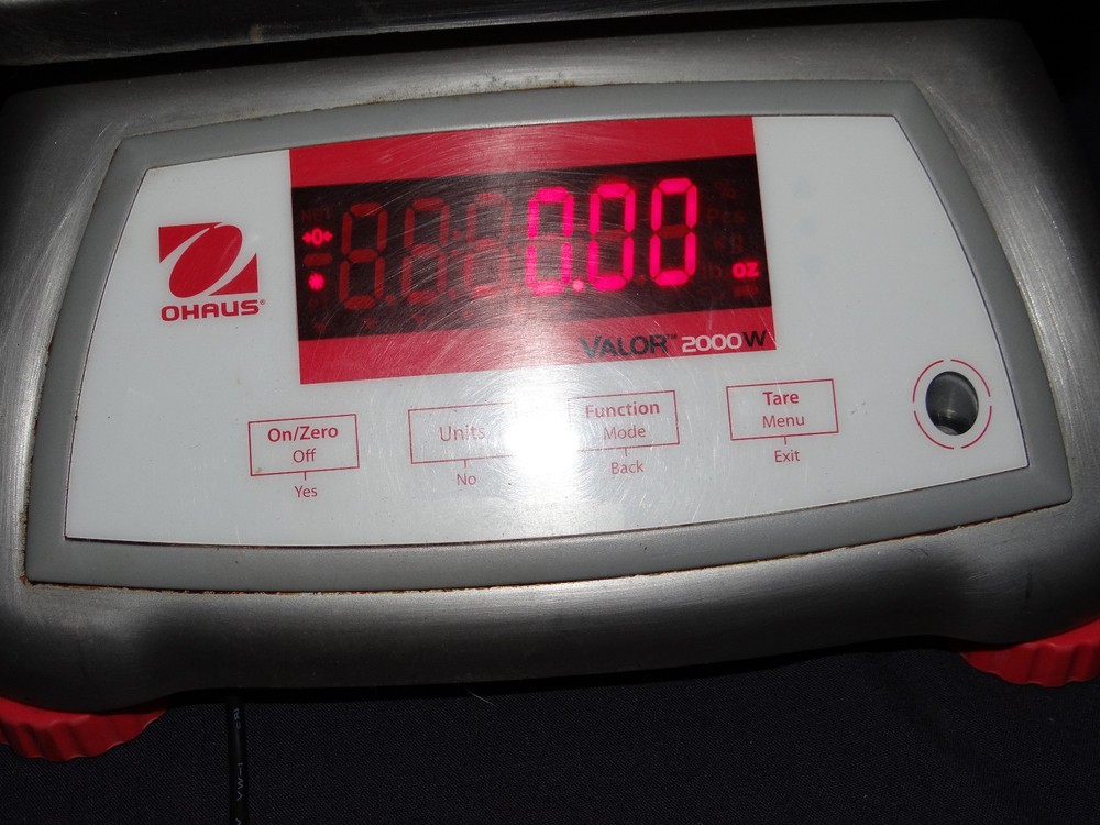 Scale - Valor 2000W Scale by Ohaus