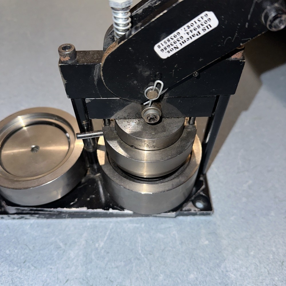 Tecre Model 200 Round Button Making Machine READ DESCRIPTION!!!!