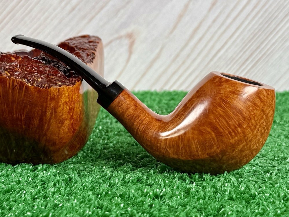 SAM LEARNED FREEHAND BENT EGG ARTISAN PIPE, CRESCENT MOON GRADED. USA