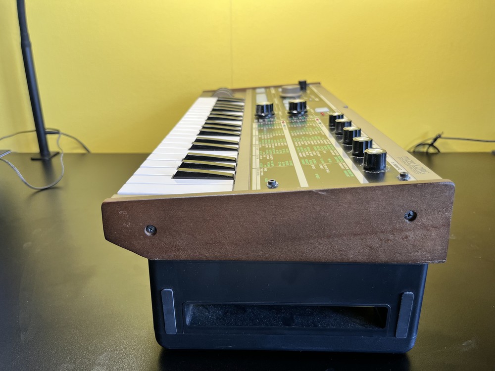 KORG MicroKORG Synthesizer Vocoder w/ AC-adapter | Beautiful Condition