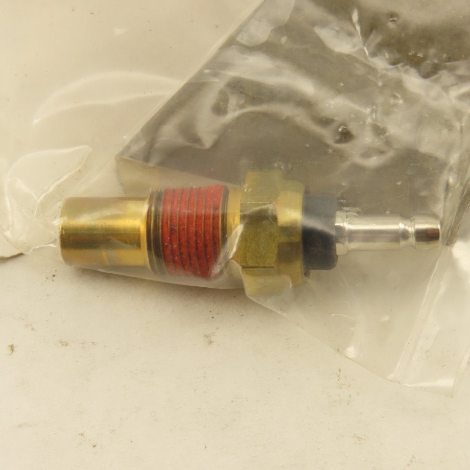 Yale 901303837 Forklift Engine Coolant Sender Unit OEM