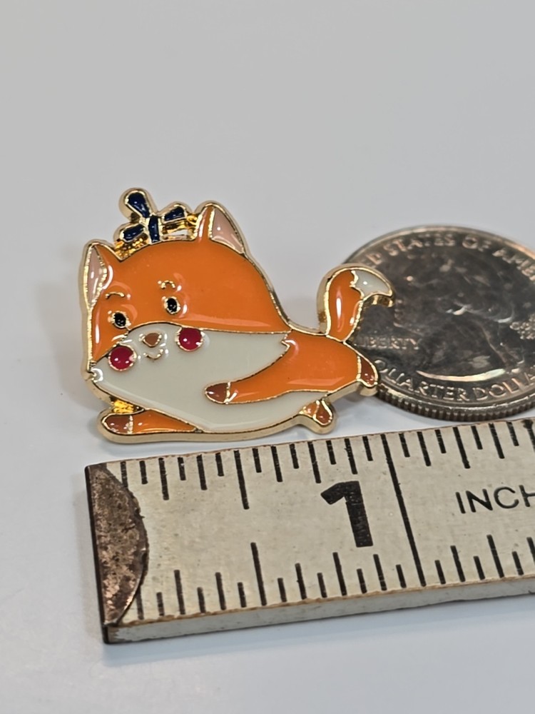 Fox Jumping Lapel Pin