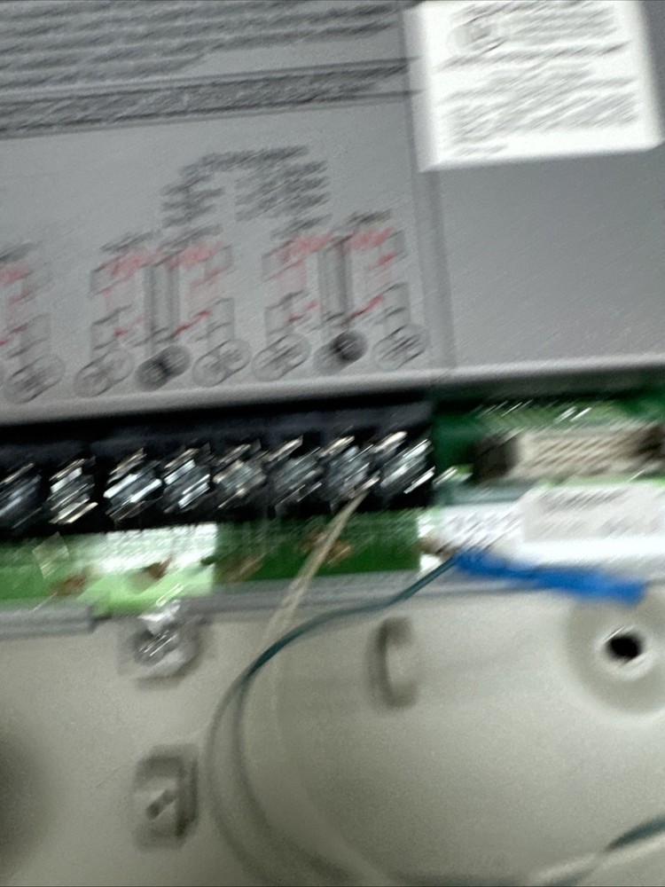 Radionics Bosch OMEGALARM D7212 E1 Digital Fire Alarm Control Panel D8103
