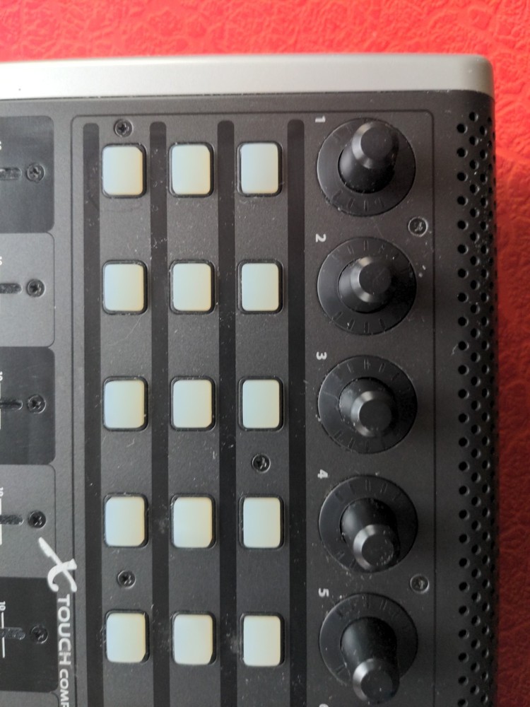 Behringer X-Touch Compact Universal Control Surface Music Recording Studio Mixer
