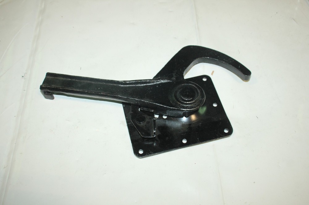 W Style Cam Lock Handle FLT025-10577