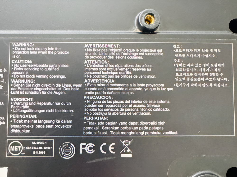 DLP Projector 3500 Lumens PC 3D Ready 4K Input Support HDMI w/Remote