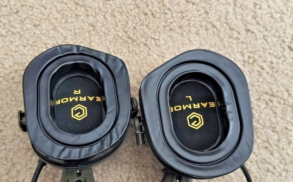 EARMOR Tactical Communication Headset **TESTED READ DESC**