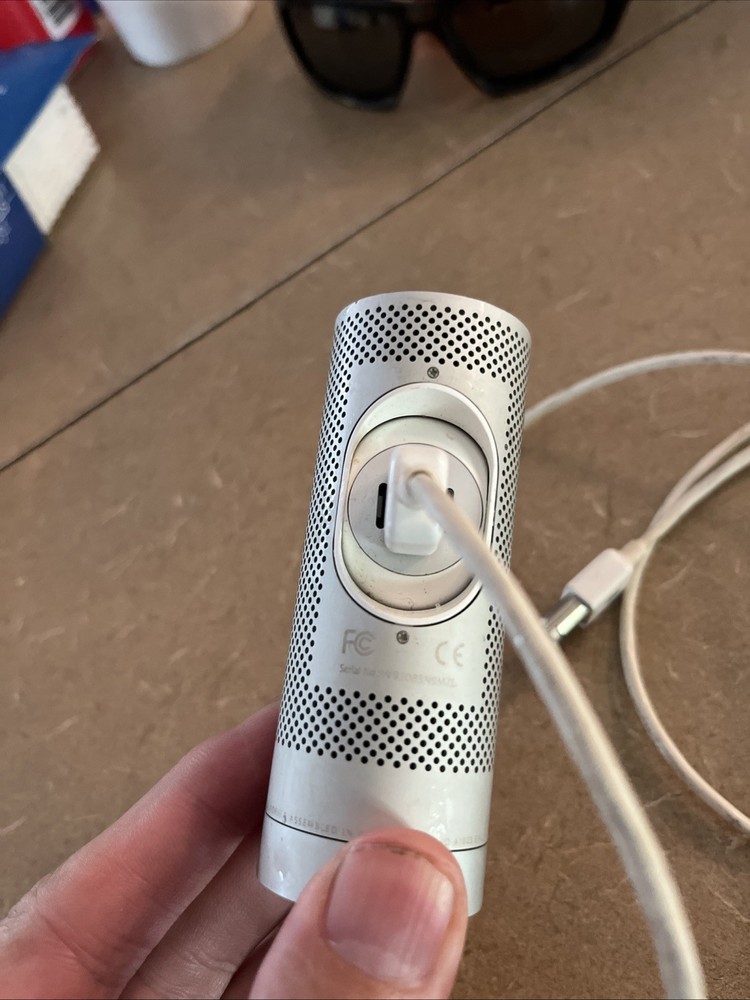 Apple iSight A1023 Video Camera Webcam