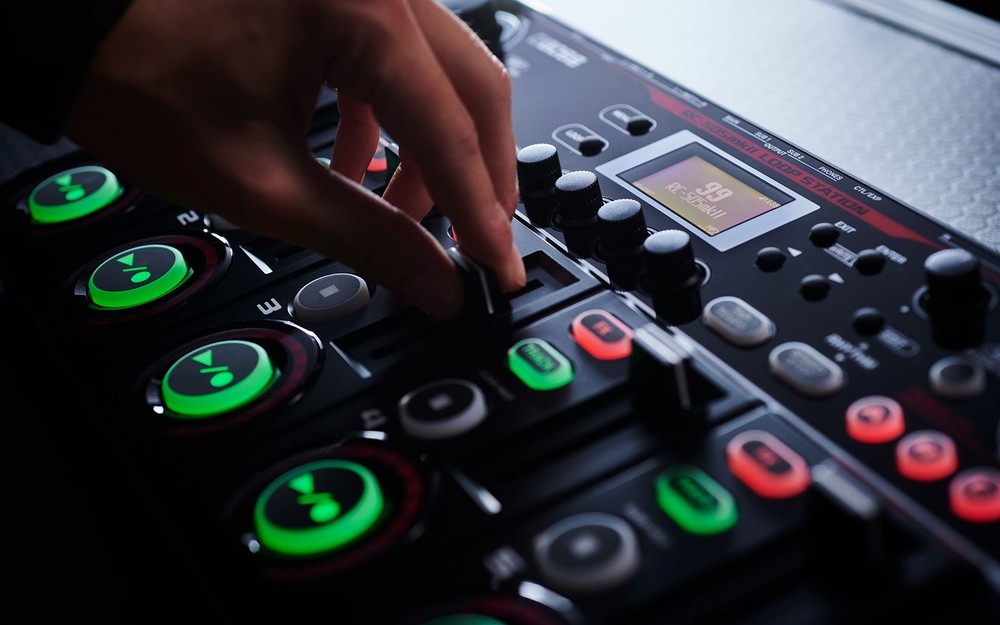 Boss RC-505 MkII Loop Station with Power Supply