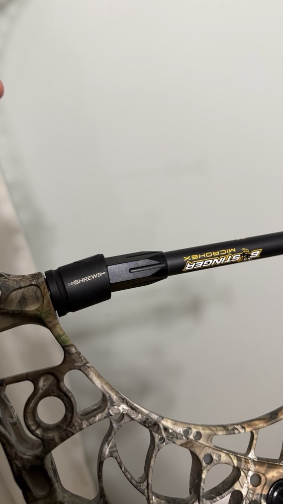 Mathews V3 27 RH Compound Bow Package