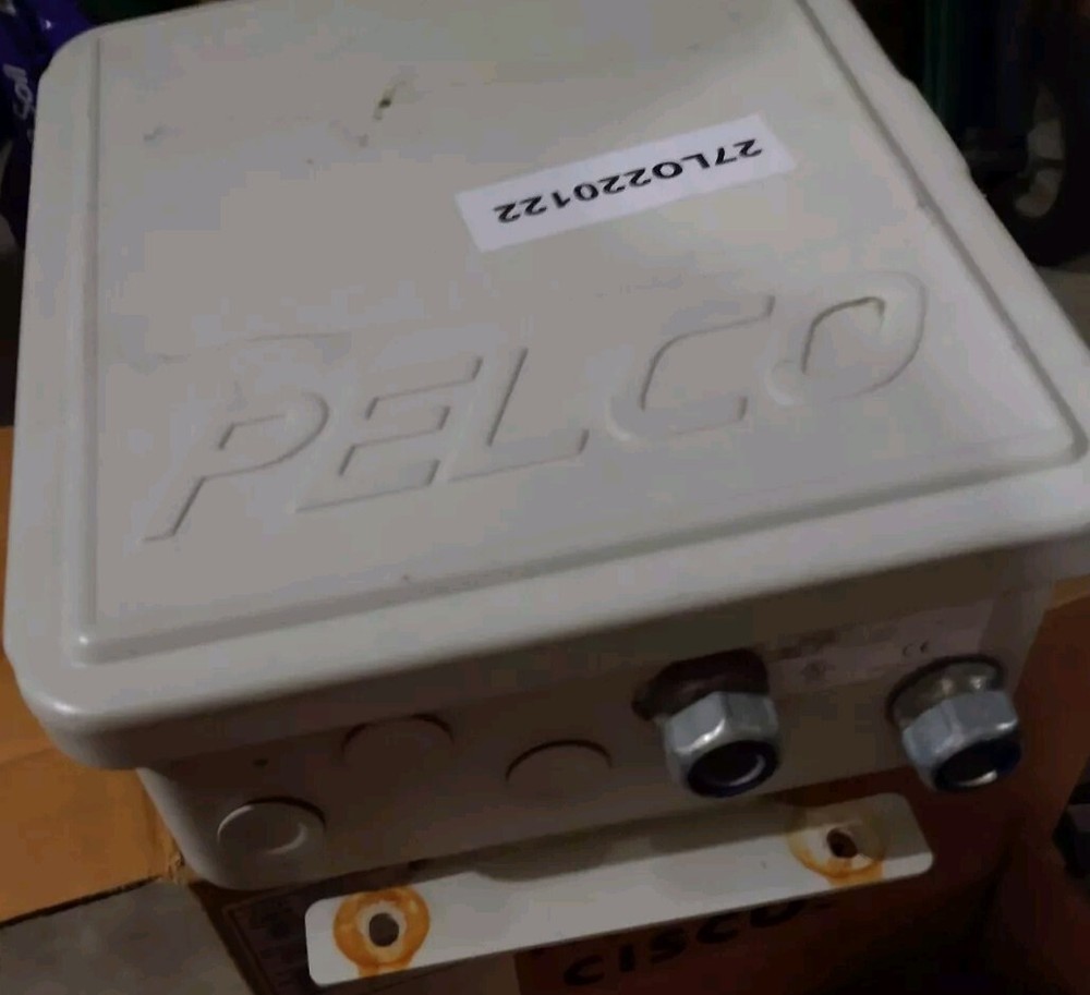 PELCO WCS4-20 MASTER OUTDOOR CAMERA POWER SUPPLY 20A