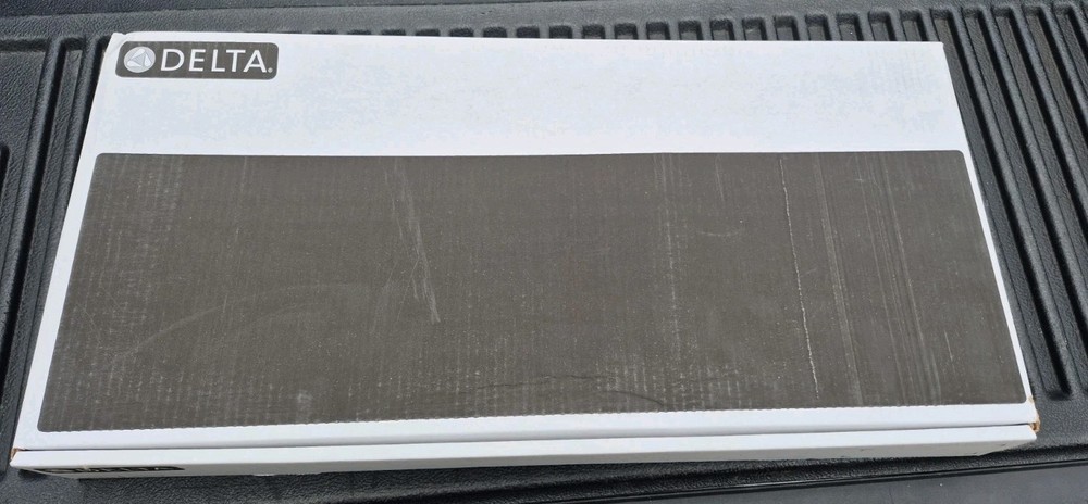 Delta 9159-DST Trinsic Pull-Down Kitchen Faucet, Chrome. NEW