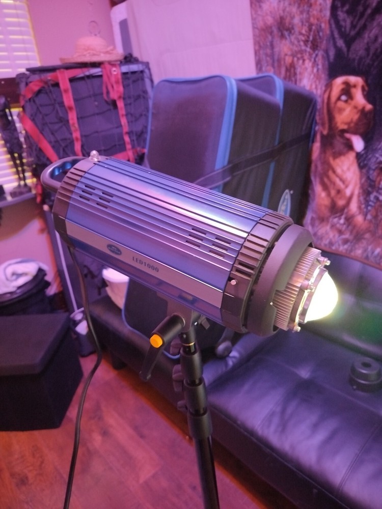 LED Digital Light Savage LED 1000