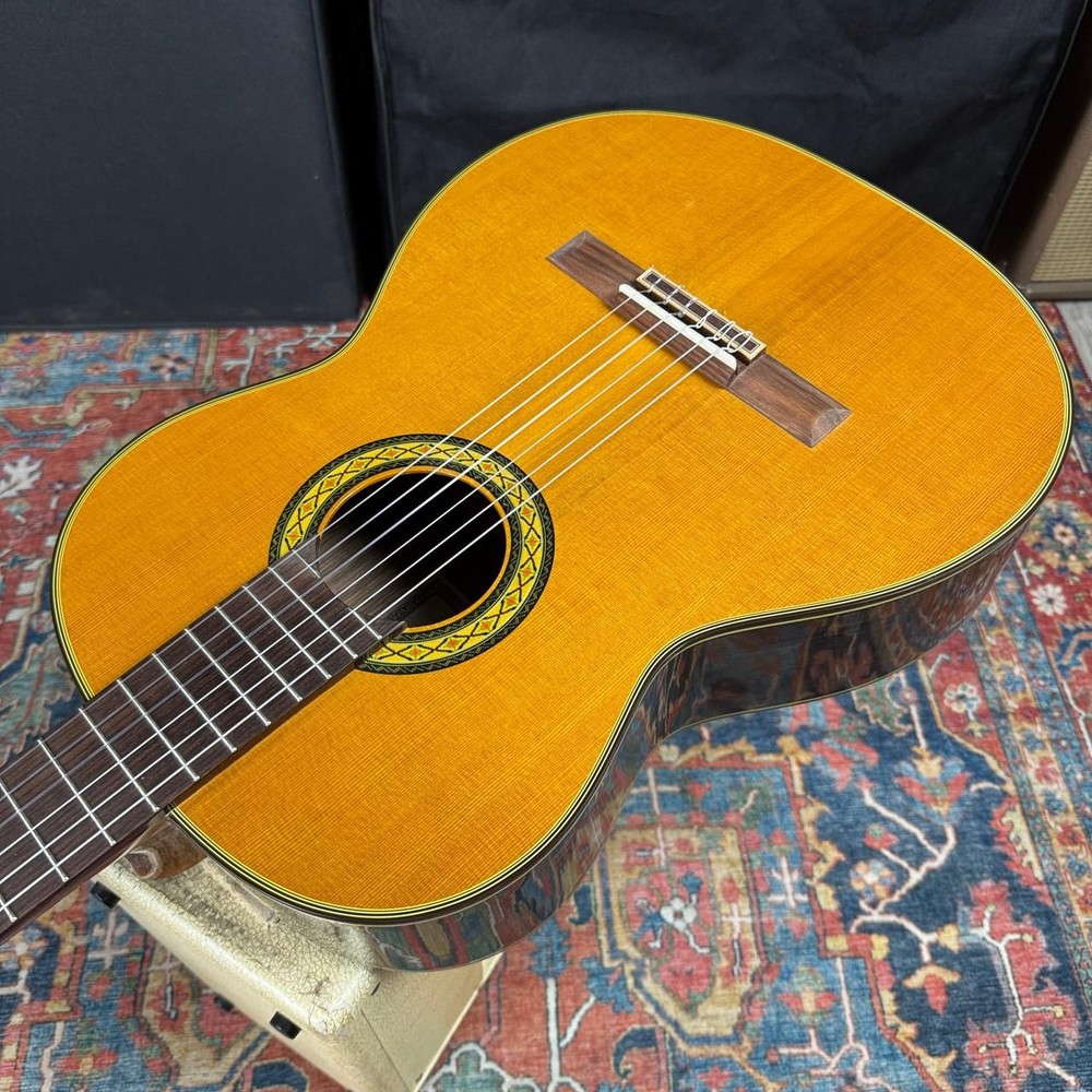 Takamine 32-C Solid Spruce Top Classical Concert - 2018