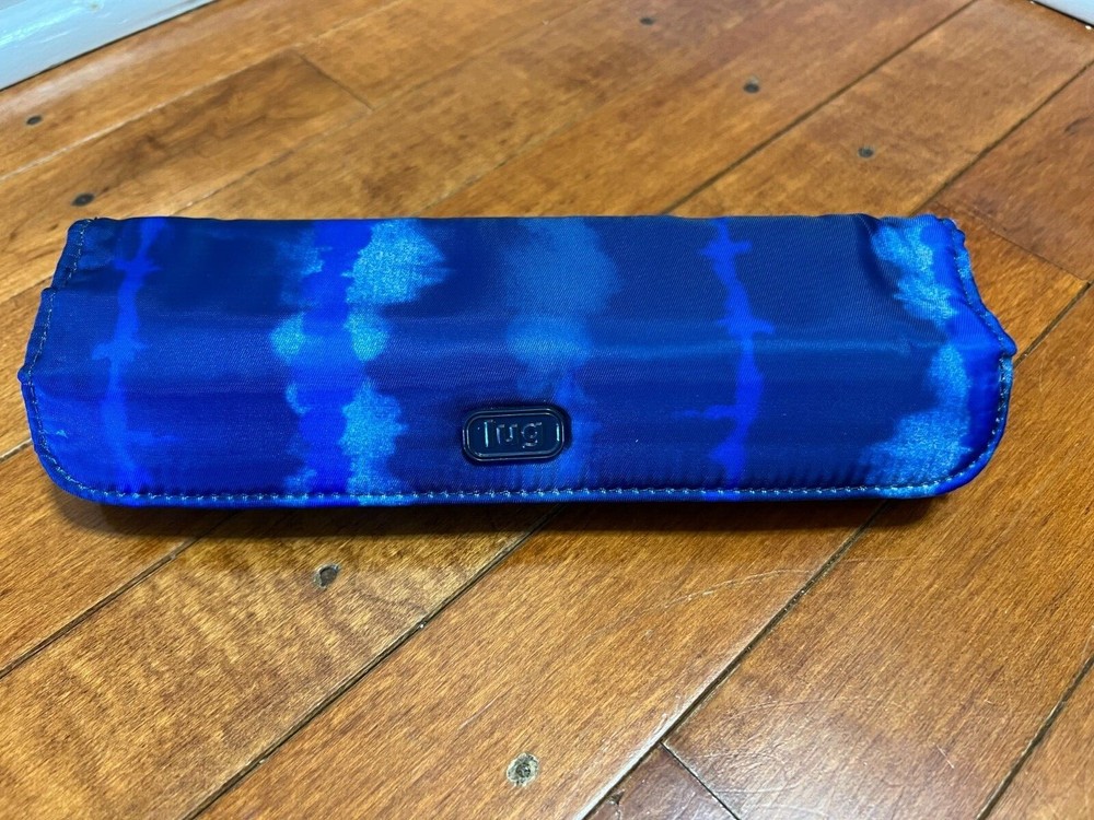 Lug Blue PILL ORGANIZER CASE NWOT!