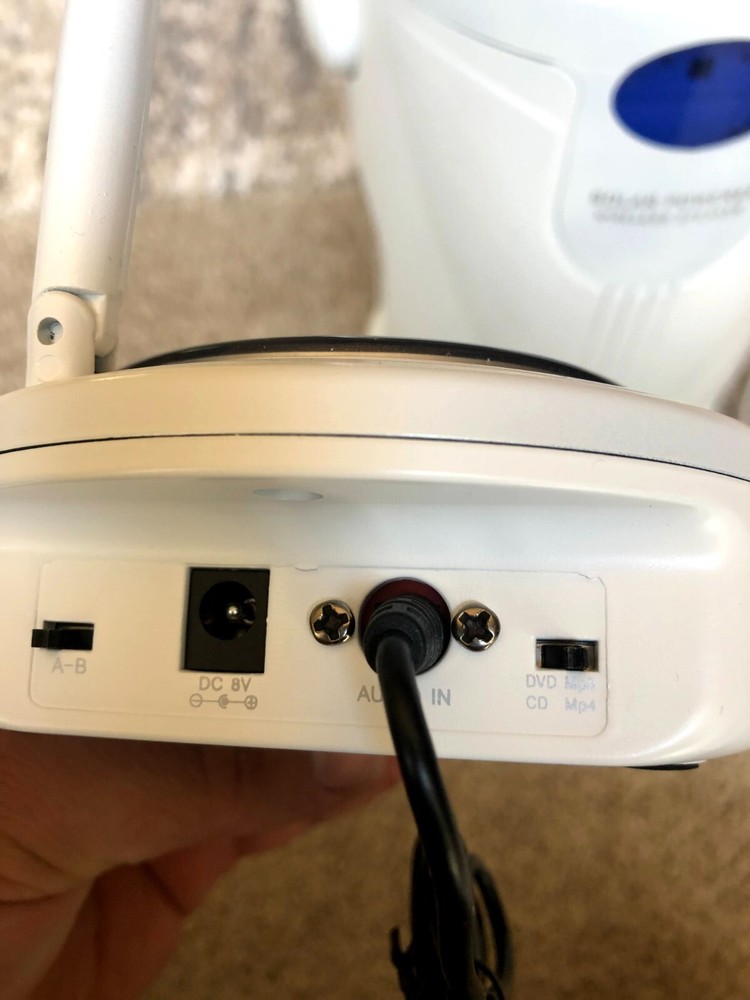 Outdoor/Indoor Bluetooth Wireless Solar Powered Speaker