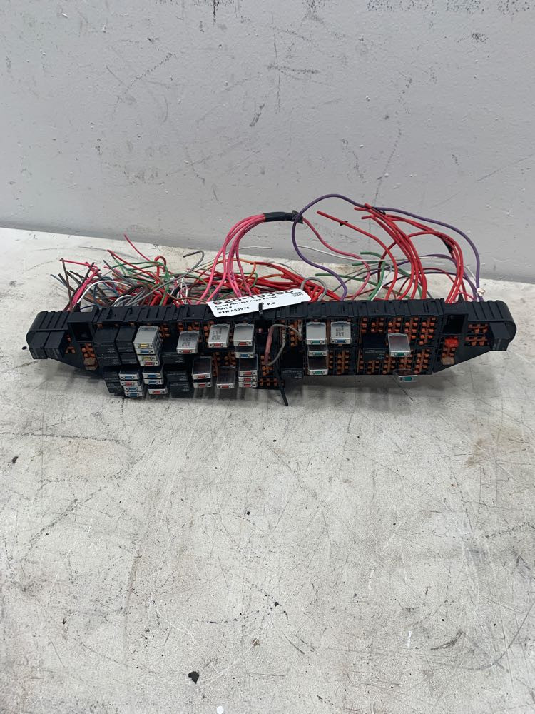 2013 International Prostar Fuse Panel (628-10368)