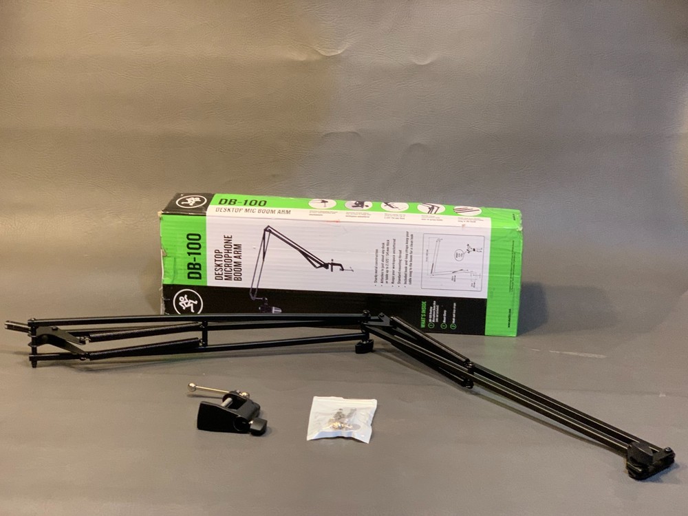 Mackie DB-100 Desktop Microphone Boom Arm