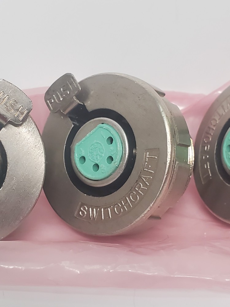 SWITCHCRAFT 3 PIN PANEL ELECTRICAL OUTLET Connectors