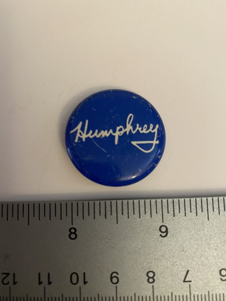Humphrey Pin Back Button P72