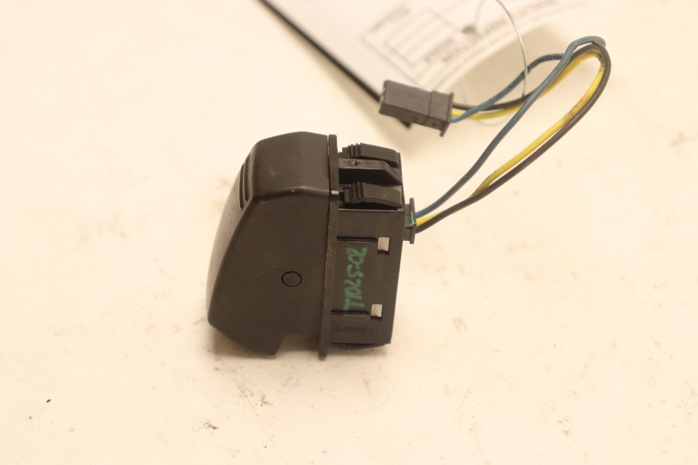 2018-2023 PETERBILT 579 PACCAR DASH LIGHT SELF TEST CONTROL SWITCH BUTTON OEM