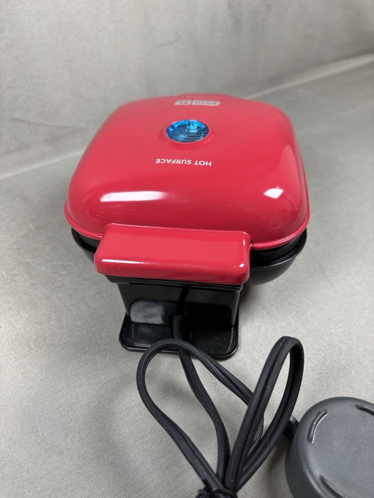 Egg Bite Maker, Red, Dash 420 Watts, Makes 4 Egg Bites, Compact Design Works