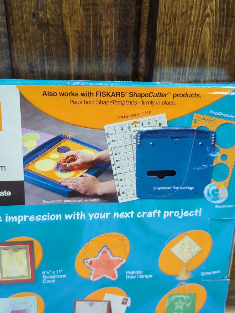 NIB FISKARS Shape Boss Ultimate Embossing System CREATE PROJECTS 3 EASY STEPS